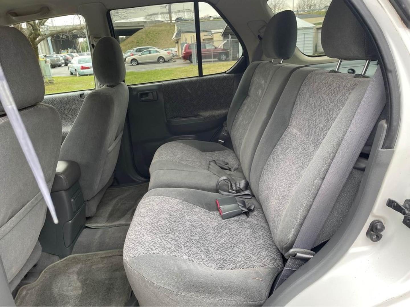 2001 white /Grey Isuzu Rodeo LS (4S2CK58W114) with an V6 engine, Auto transmission, located at 5700 Curlew Drive, Norfolk, VA, 23502, (757) 455-6330, 36.841885, -76.209412 - Photo#15